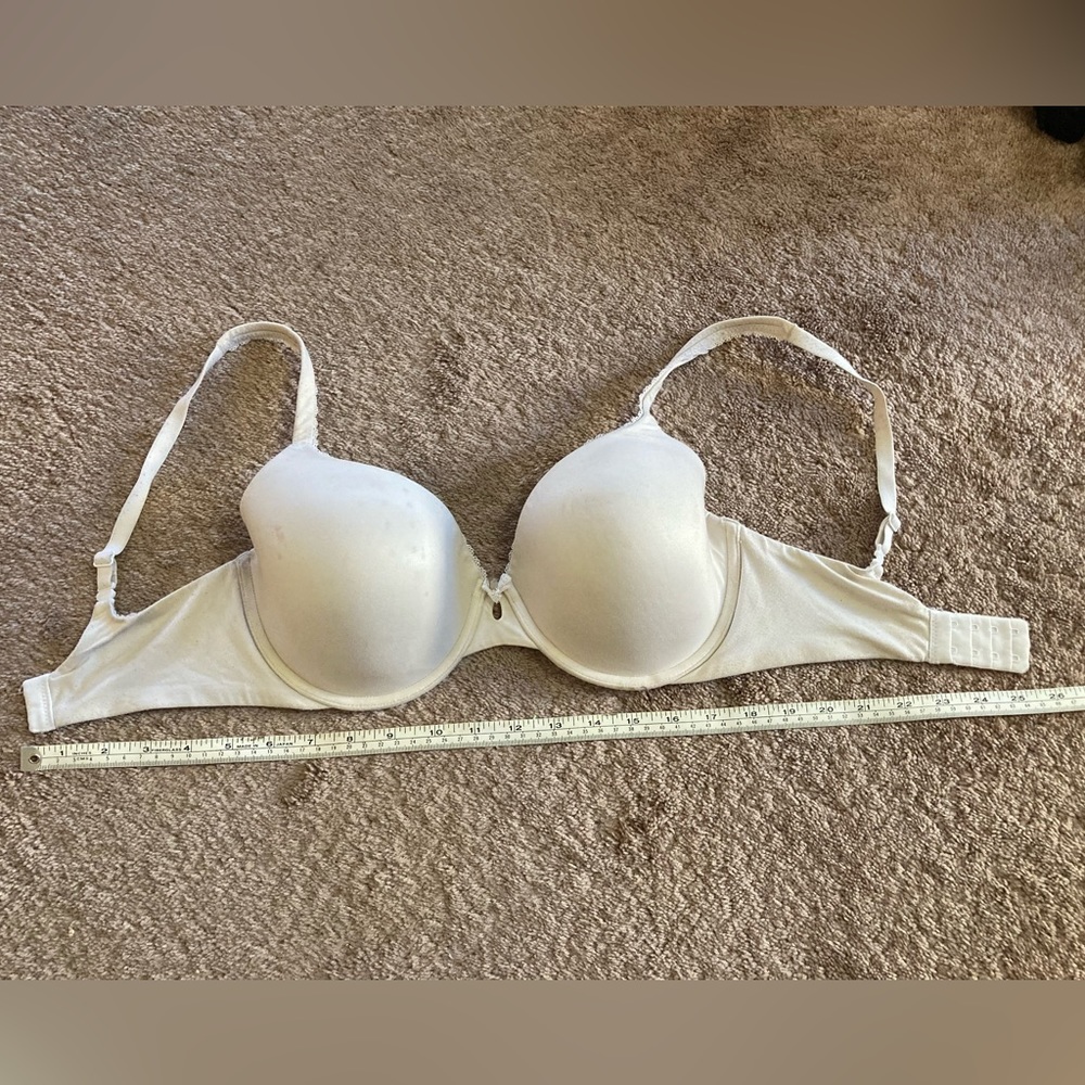 White Body By Victoria Lined Perfect Coverage Bra 32DDD, (shrunk to 25”).